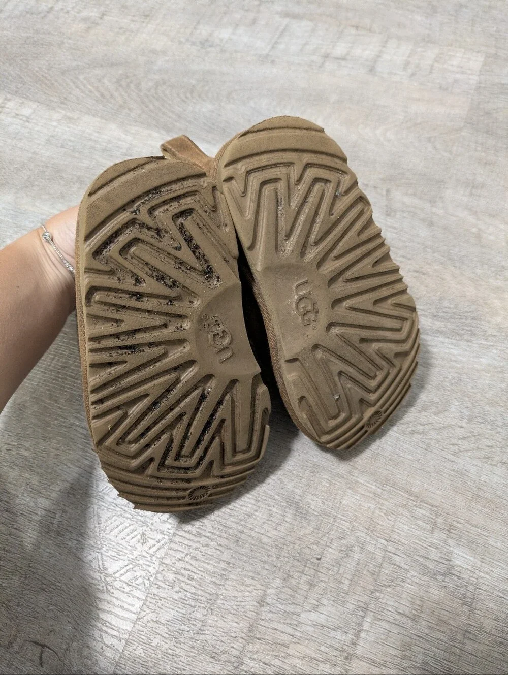 UGG Neumel II Boots Size 8